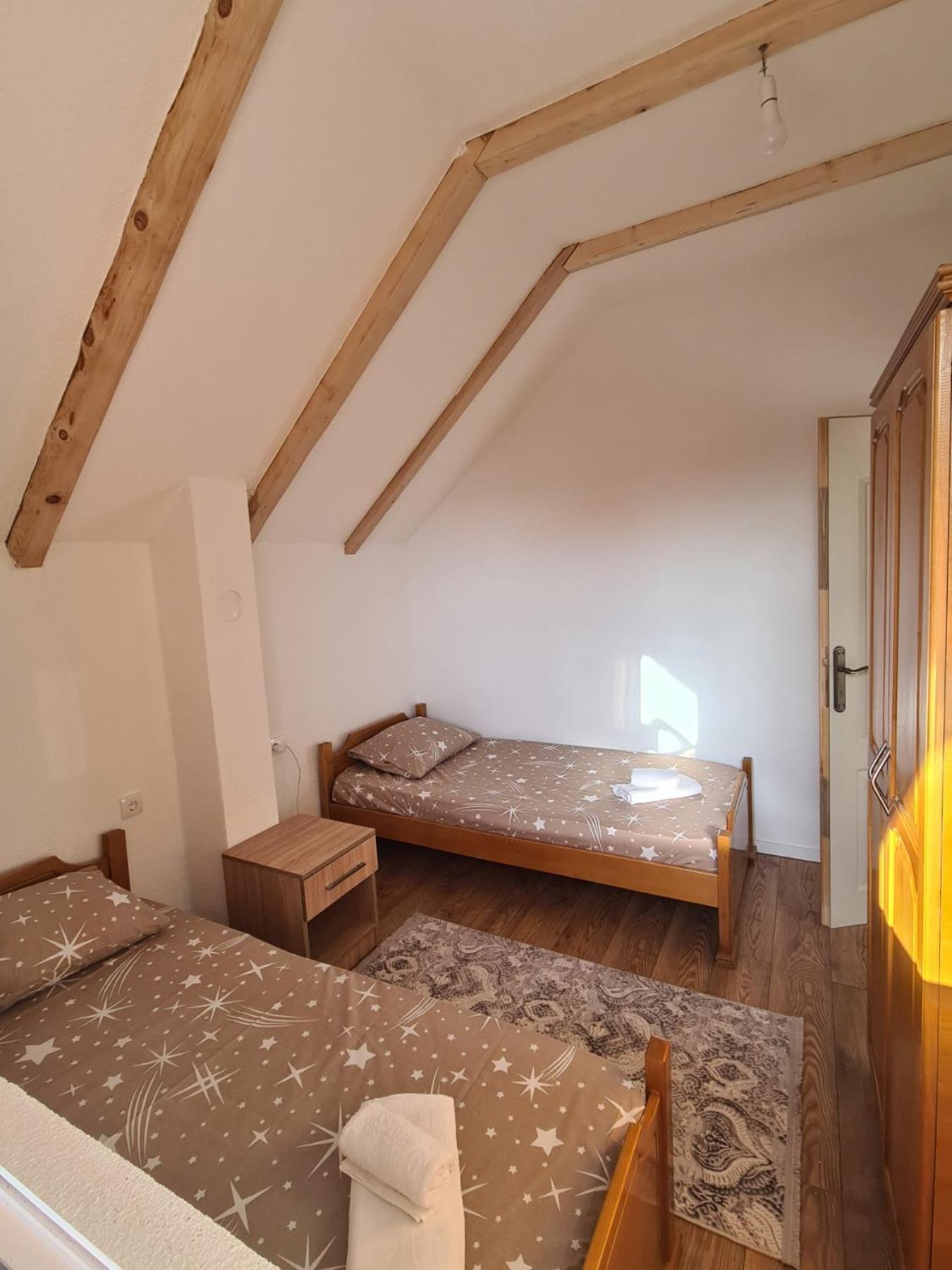 Bungalows Malagic Gusinje Екстериор снимка